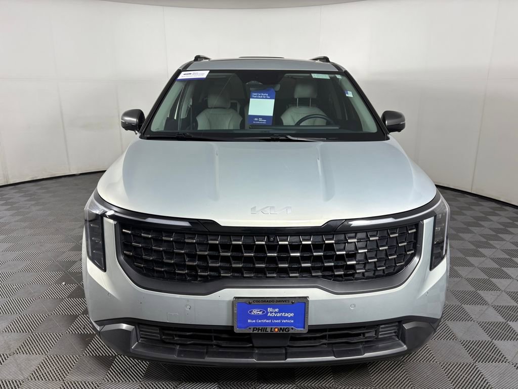 Used 2025 Kia Carnival SX image 2