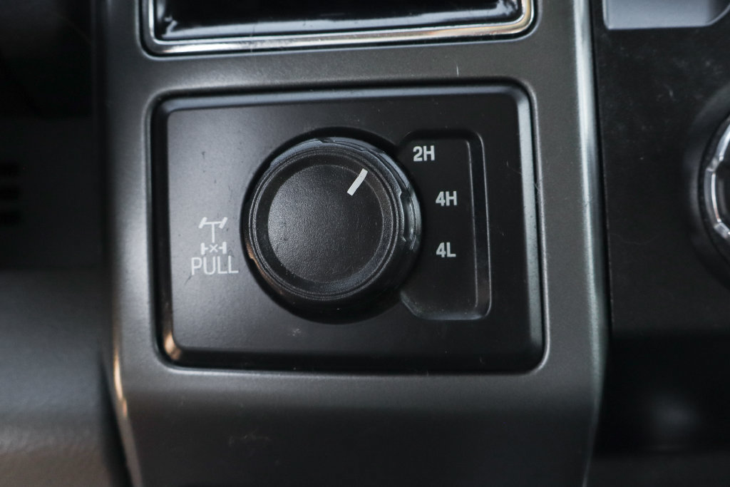 Used 2022 Ford F250 XLT w/ Black Appearance Package AWD/4WD image 40