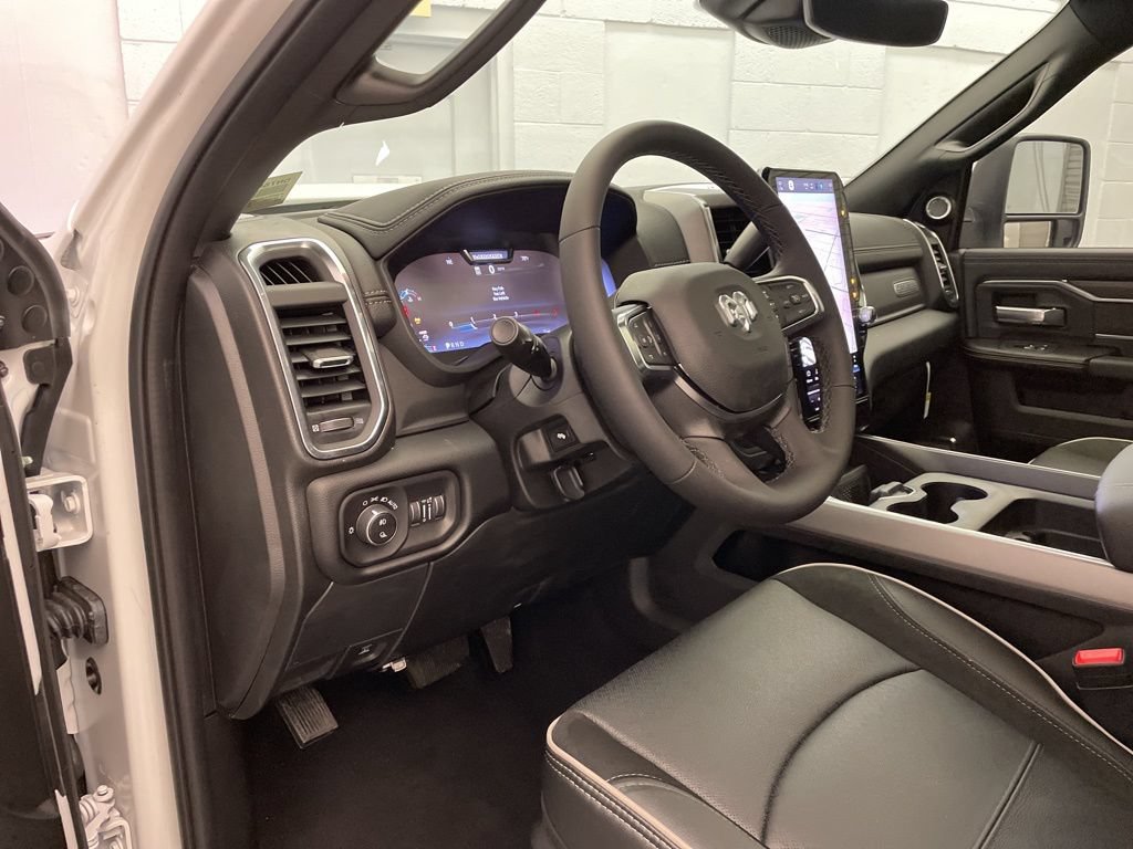 New 2026 RAM 3500 Laramie AWD/4WD image 20