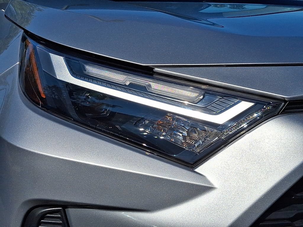 Certified 2024 Toyota RAV4 LE AWD/4WD image 8