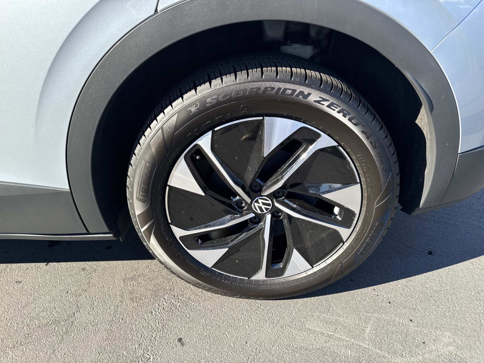 Certified 2022 Volkswagen ID.4 Pro image 5