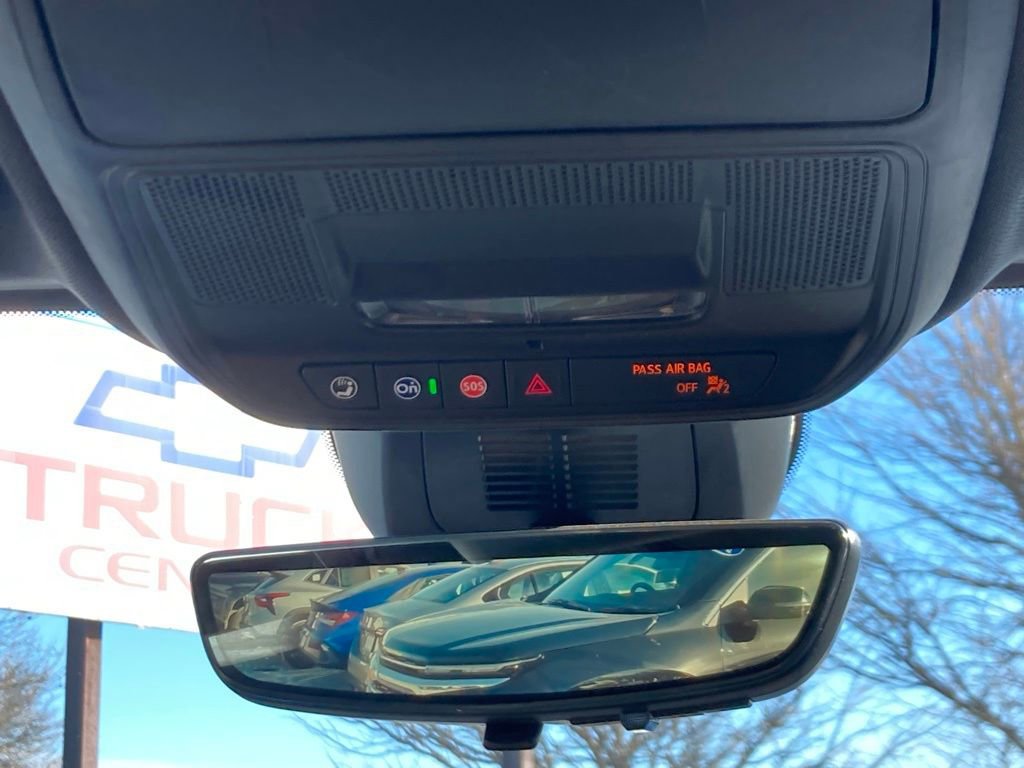 Used 2025 Chevrolet Equinox ACTIV w/ Safety and Technology Package image 16