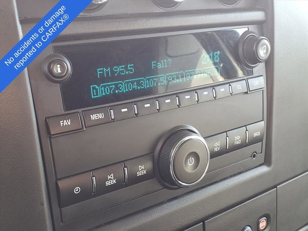 Used 2018 Chevrolet Express 3500 w/ Driver Convenience Package image 24