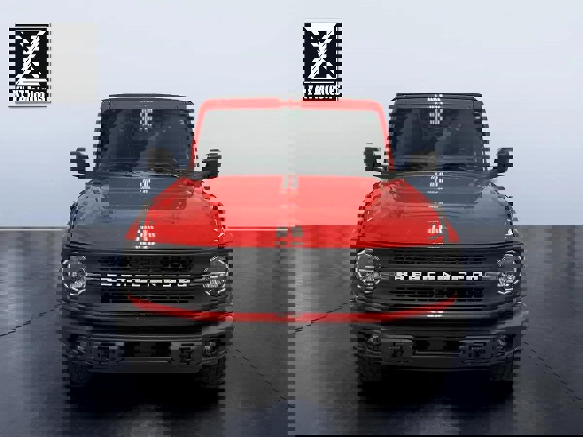 Used 2022 Ford Bronco Black Diamond image 9