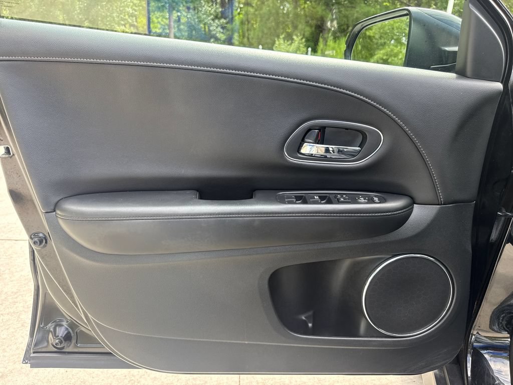 Used 2016 Honda HR-V EX-L image 13