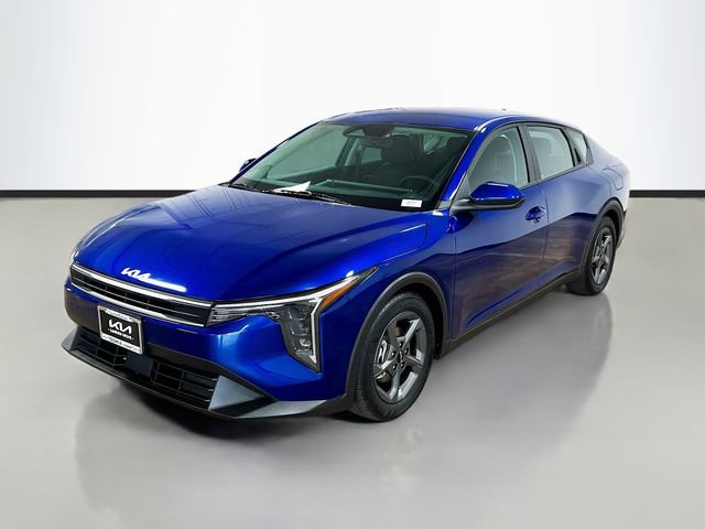 Certified 2025 Kia K4 LXS image 3
