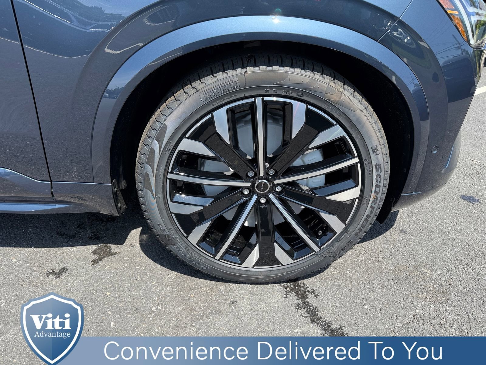 New 2026 Volvo XC90 B6 Ultra w/ Protection Package Premier image 8