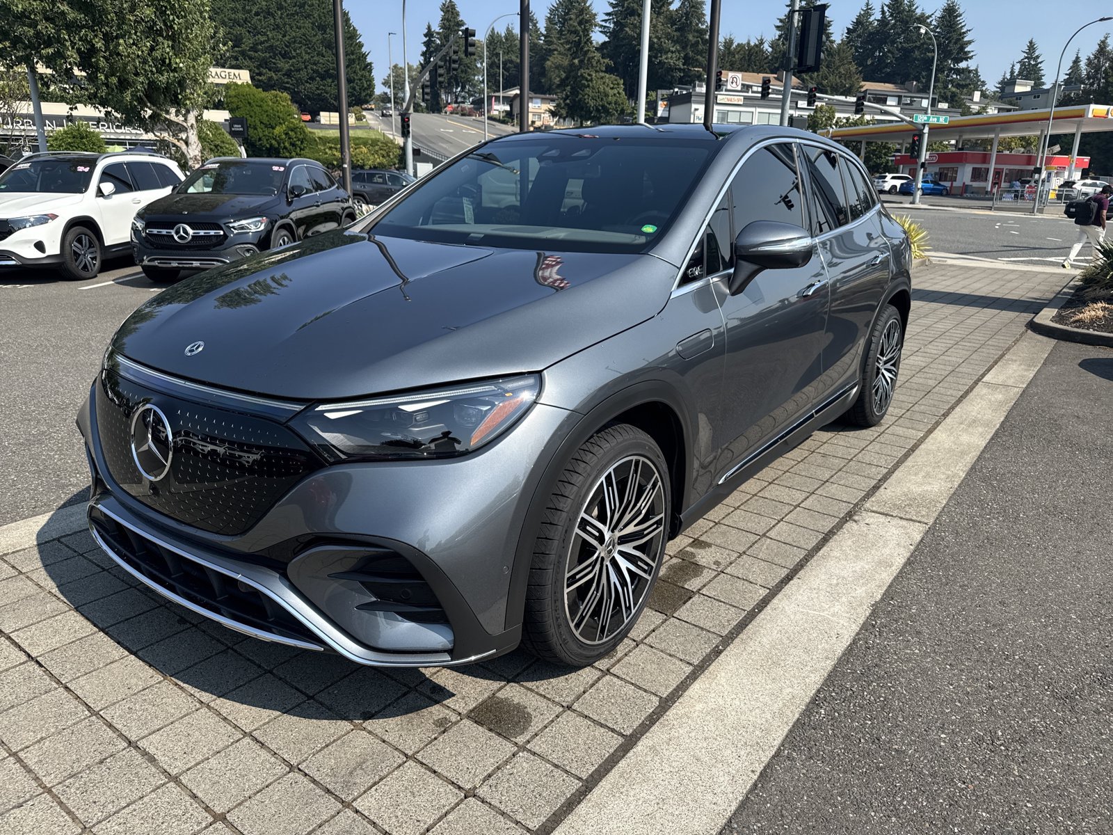 Certified 2023 Mercedes-Benz EQE 500 4MATIC SUV video 1