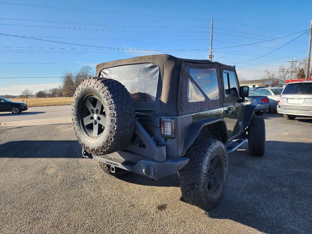 Used 2007 Jeep Wrangler Sahara AWD/4WD image 4