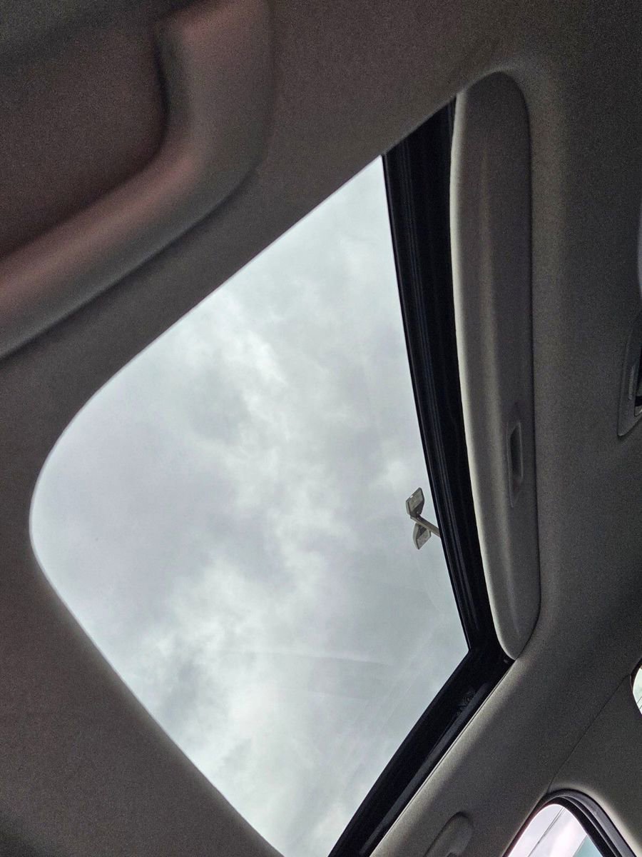 Used 2023 Kia Niro EX Touring image 19