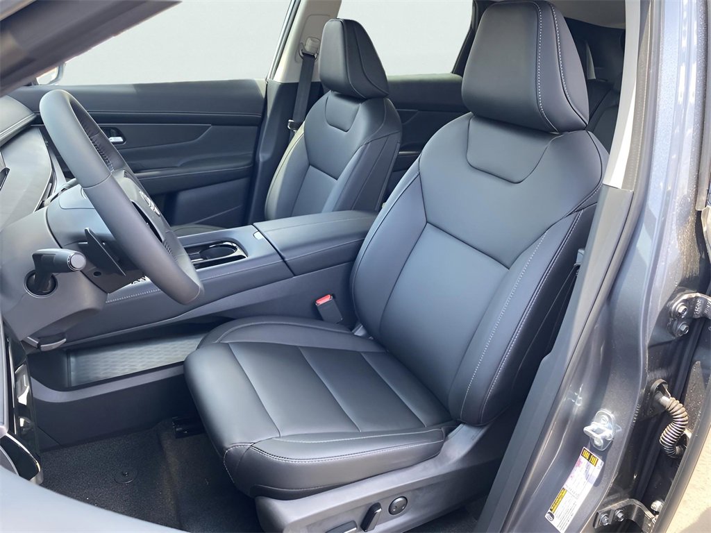 Used 2025 Nissan Murano SV image 13