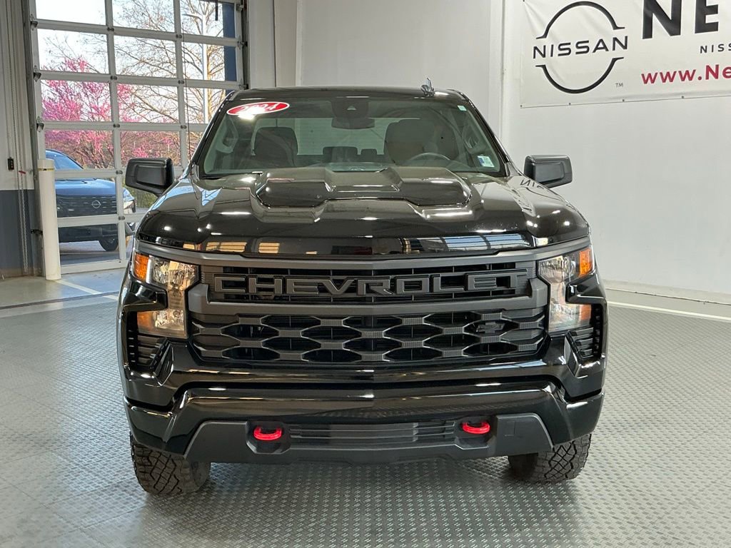 Used 2024 Chevrolet Silverado 1500 Custom Trail Boss w/ LPO, Dark Essentials Package image 18