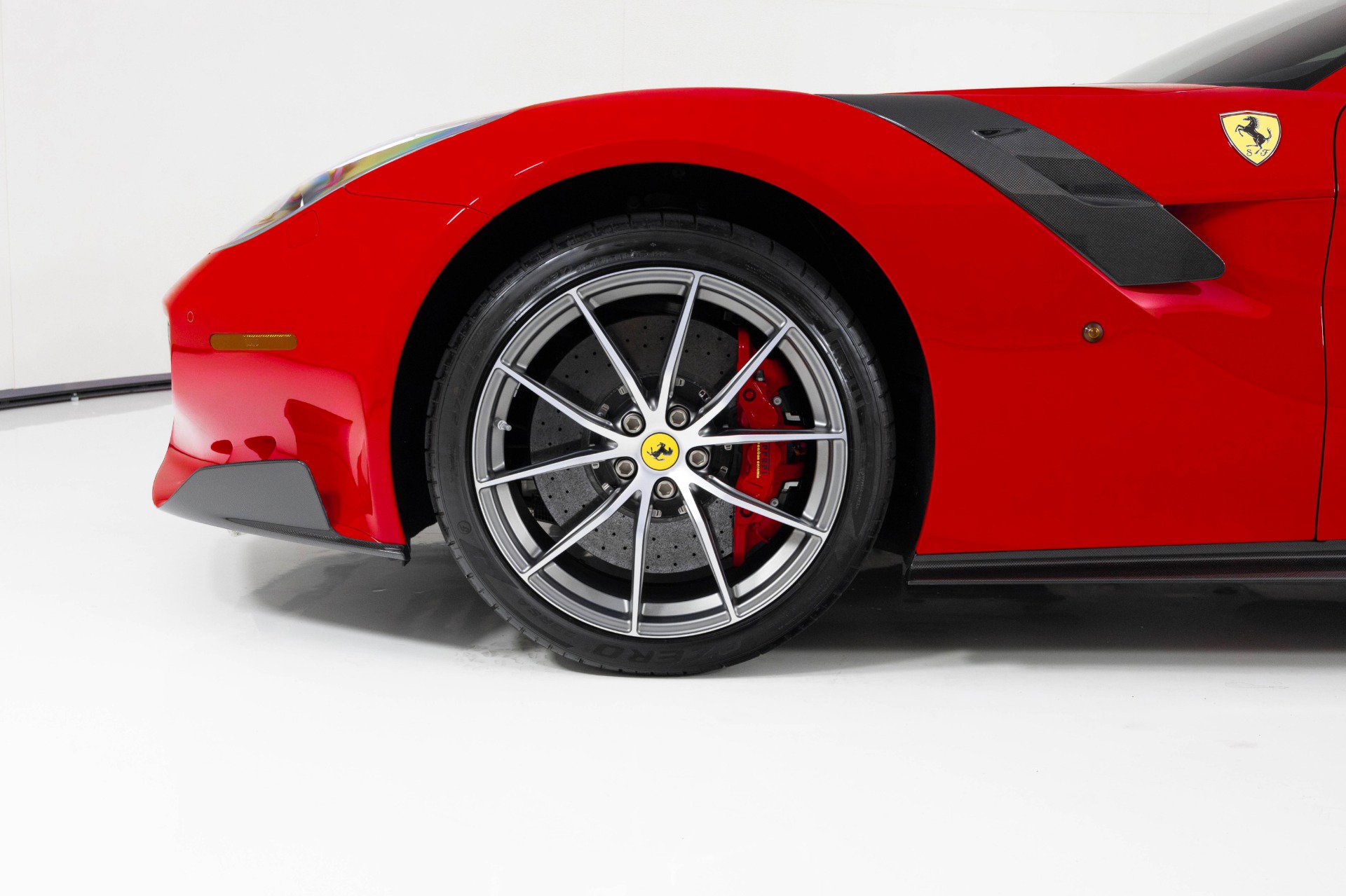 Used 2017 Ferrari F12tdf image 10