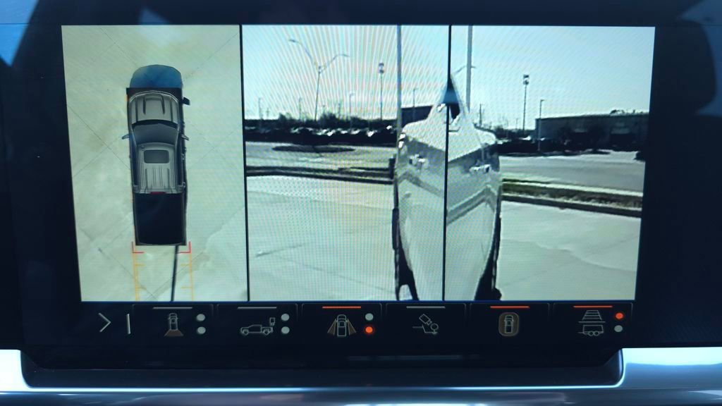 Used 2024 Chevrolet Silverado 1500 LTZ image 40