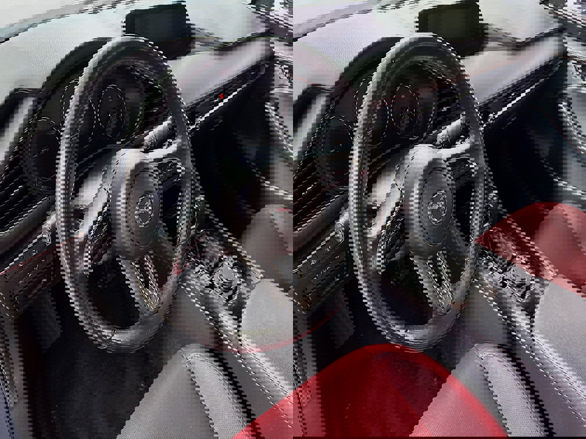 Used 2024 MAZDA MAZDA3 s image 13