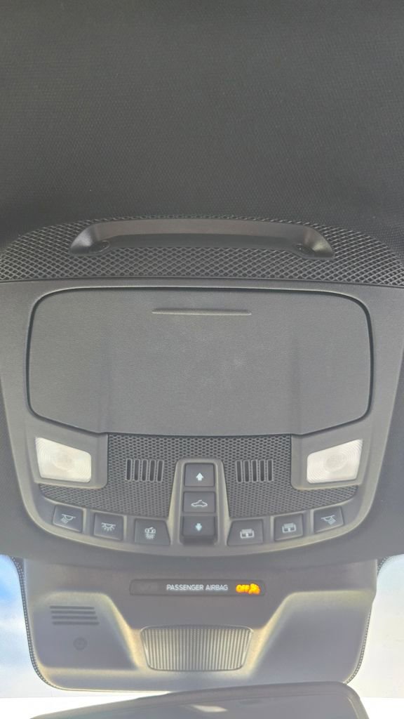 Used 2022 Ford Expedition Max Limited image 35