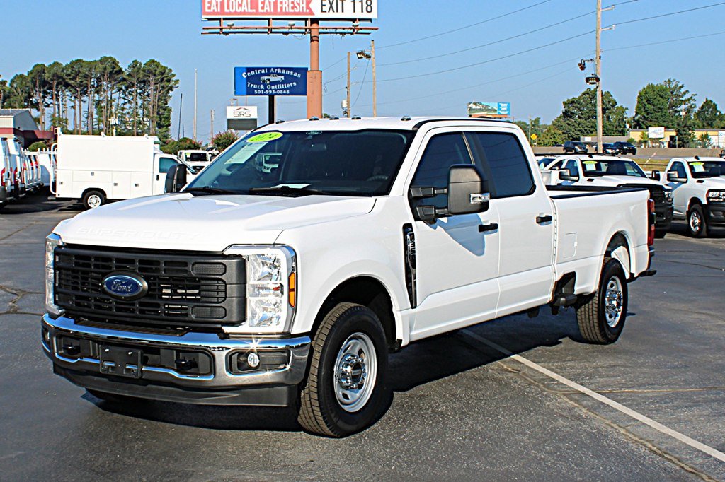 Used 2024 Ford F350 XL w/ 360-Degree Camera Package RWD image 3