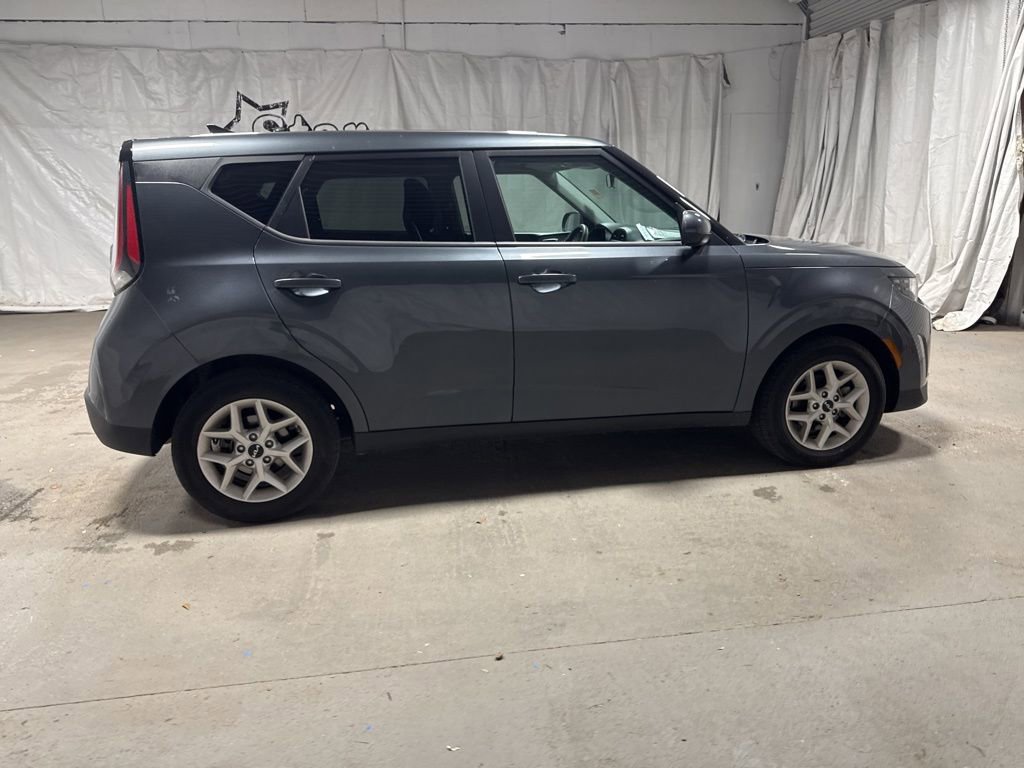 Used 2024 Kia Soul LX w/ Option Group 015 image 8