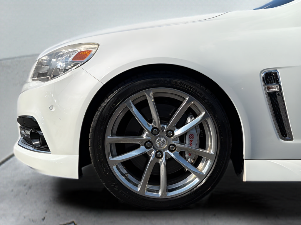 Used 2015 Chevrolet SS RWD image 35