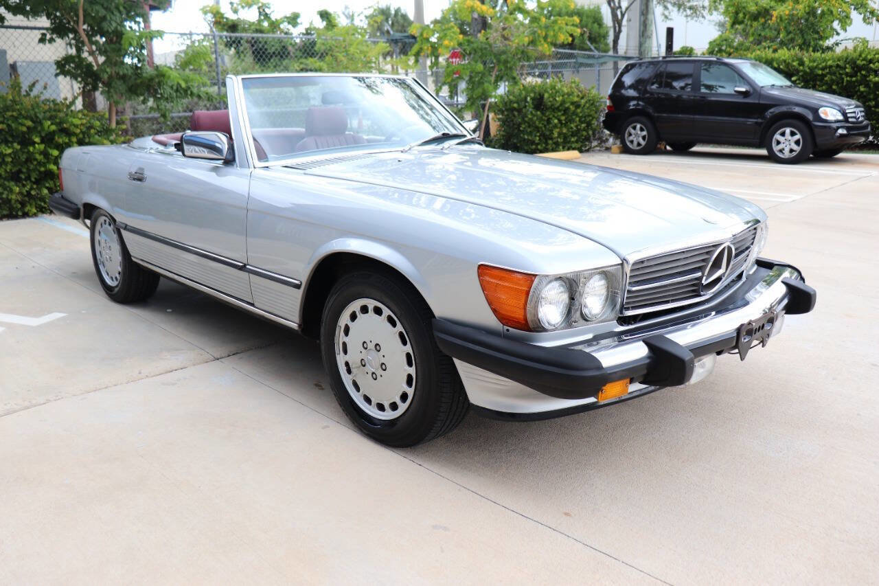 Used 1987 Mercedes-Benz 560 SL image 6
