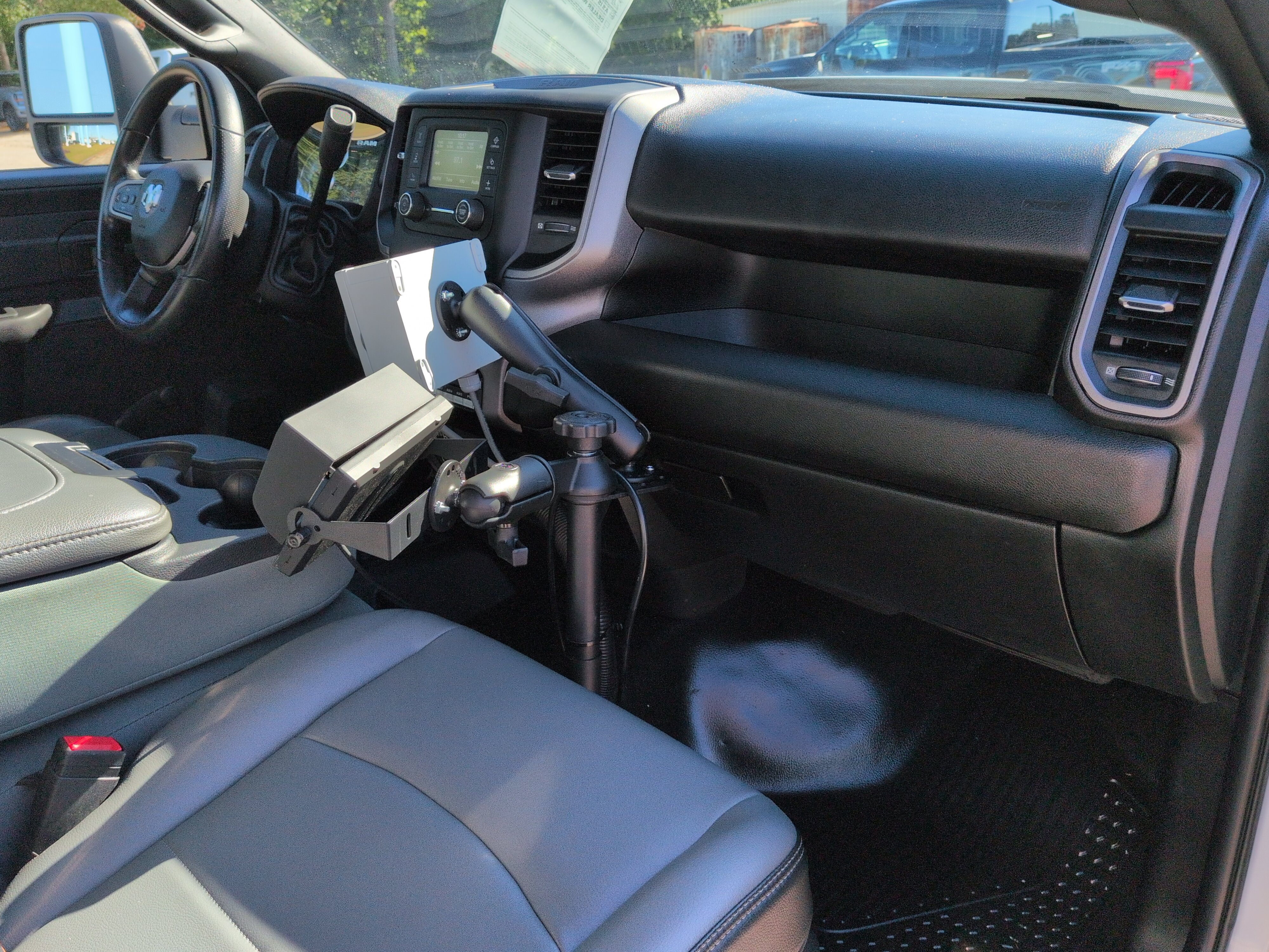 Used 2023 RAM 5500 Tradesman w/ Max Tow Package AWD/4WD image 14
