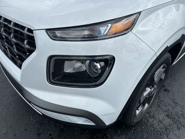 New 2026 Hyundai Venue SEL FWD image 42