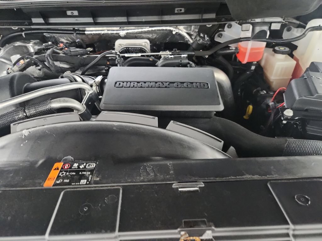 Used 2025 Chevrolet Silverado 2500 ZR2 w/ Technology Package AWD/4WD image 30