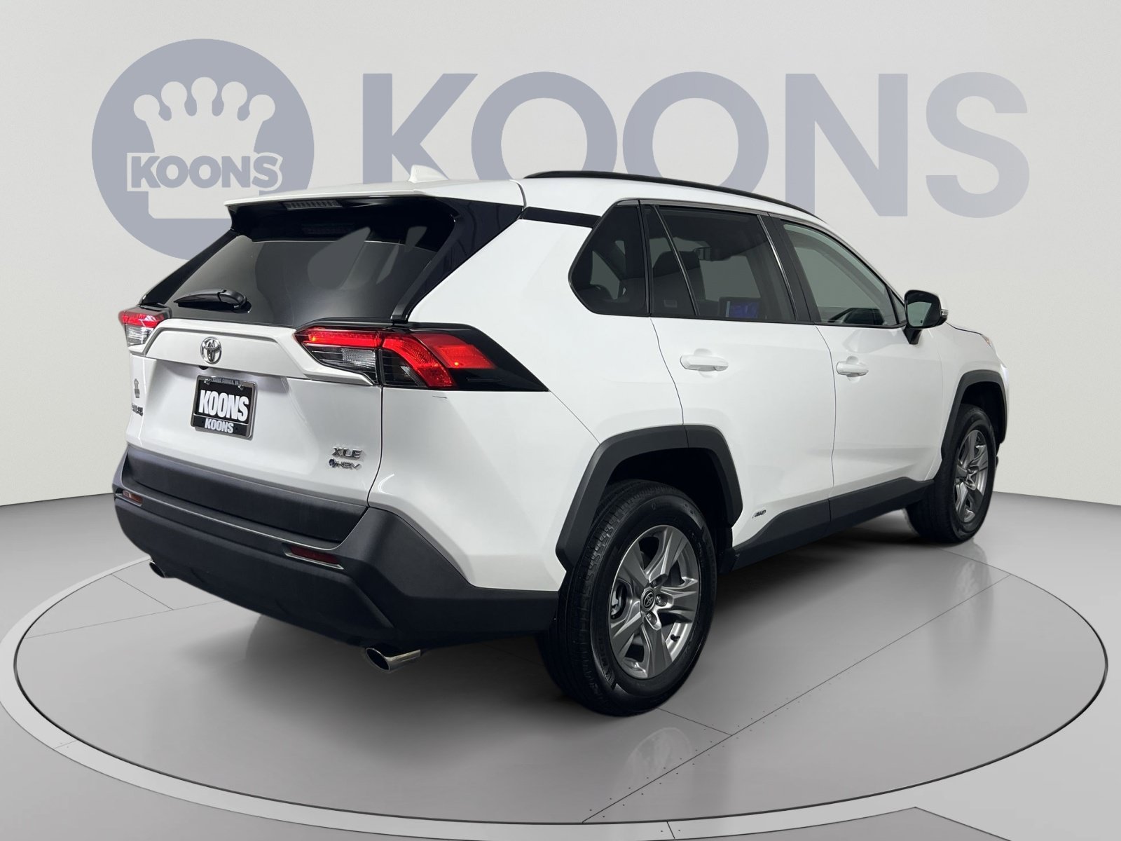 Used 2025 Toyota RAV4 XLE AWD/4WD image 7