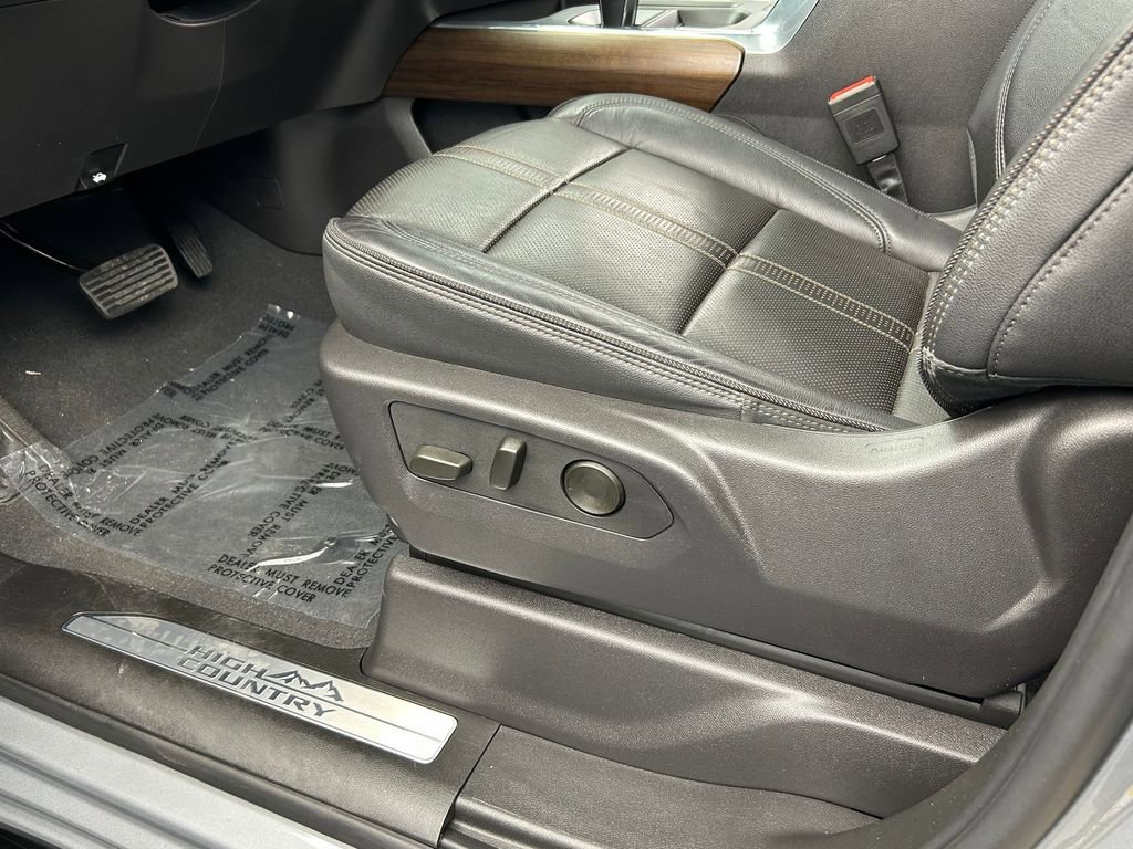 Used 2024 Chevrolet Silverado 1500 High Country w/ Technology Package image 15