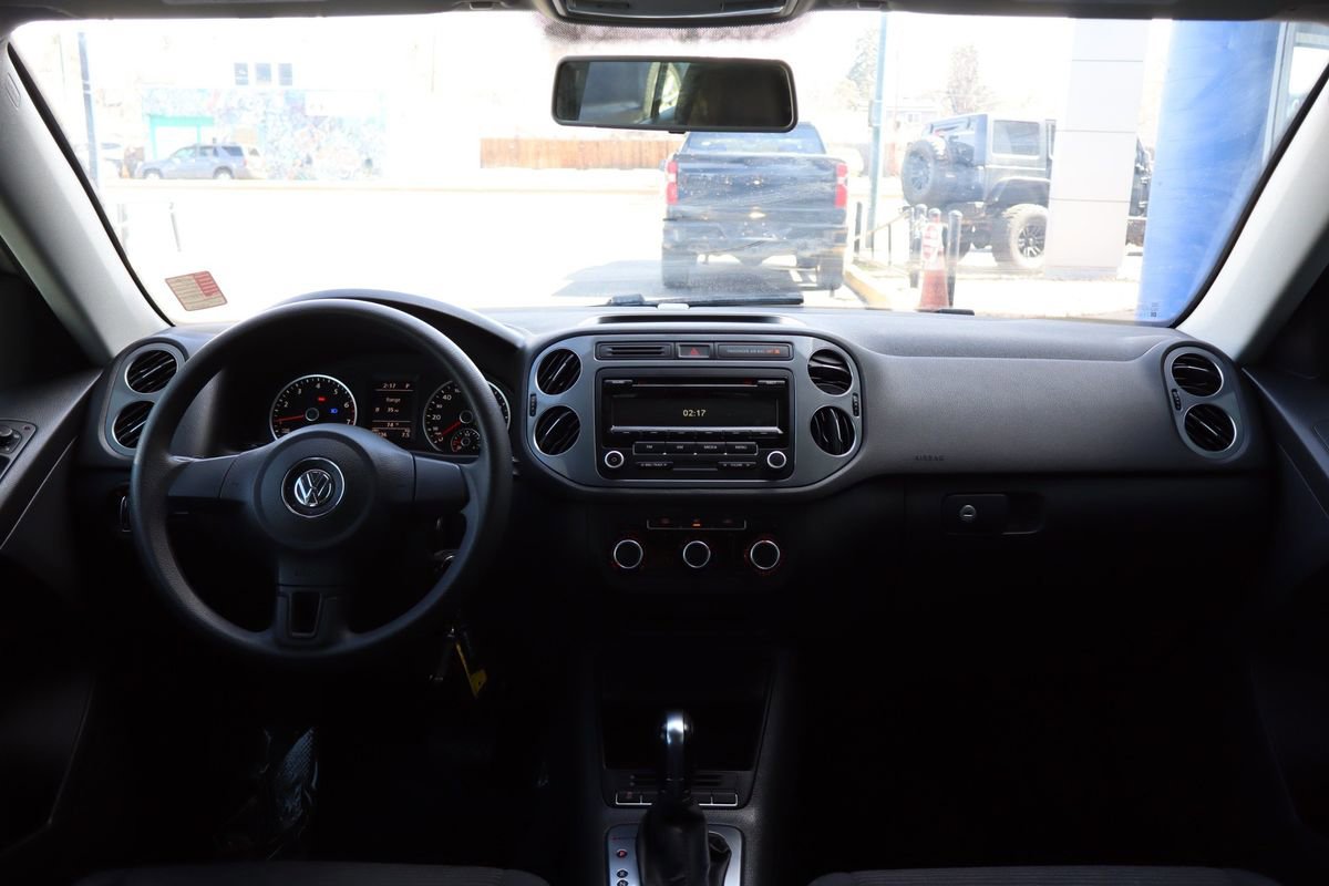 Used 2012 Volkswagen Tiguan S image 14