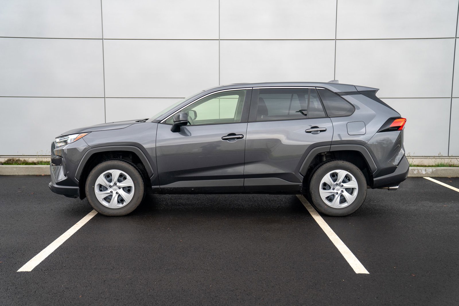 Used 2025 Toyota RAV4 LE image 2