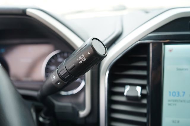 Used 2022 Ford F250 Lariat image 20