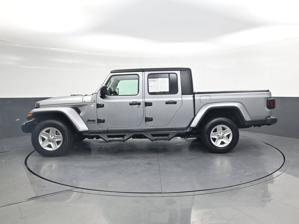 Used 2021 Jeep Gladiator Sport AWD/4WD image 13