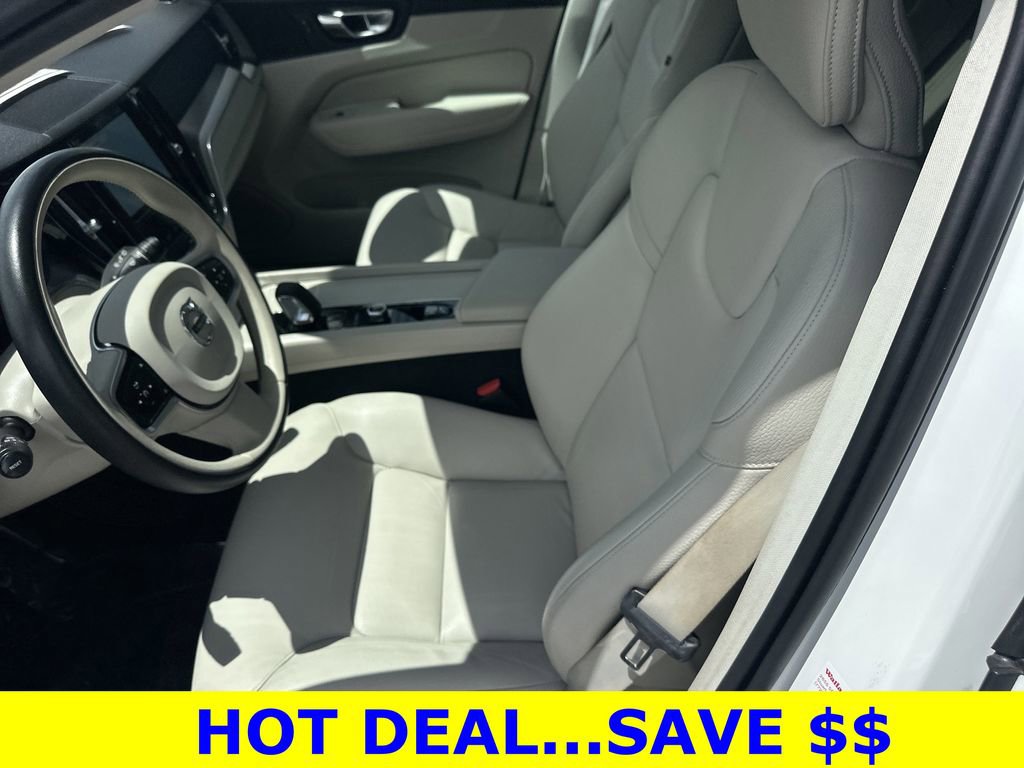 Used 2024 Volvo XC60 B5 Core AWD/4WD image 18