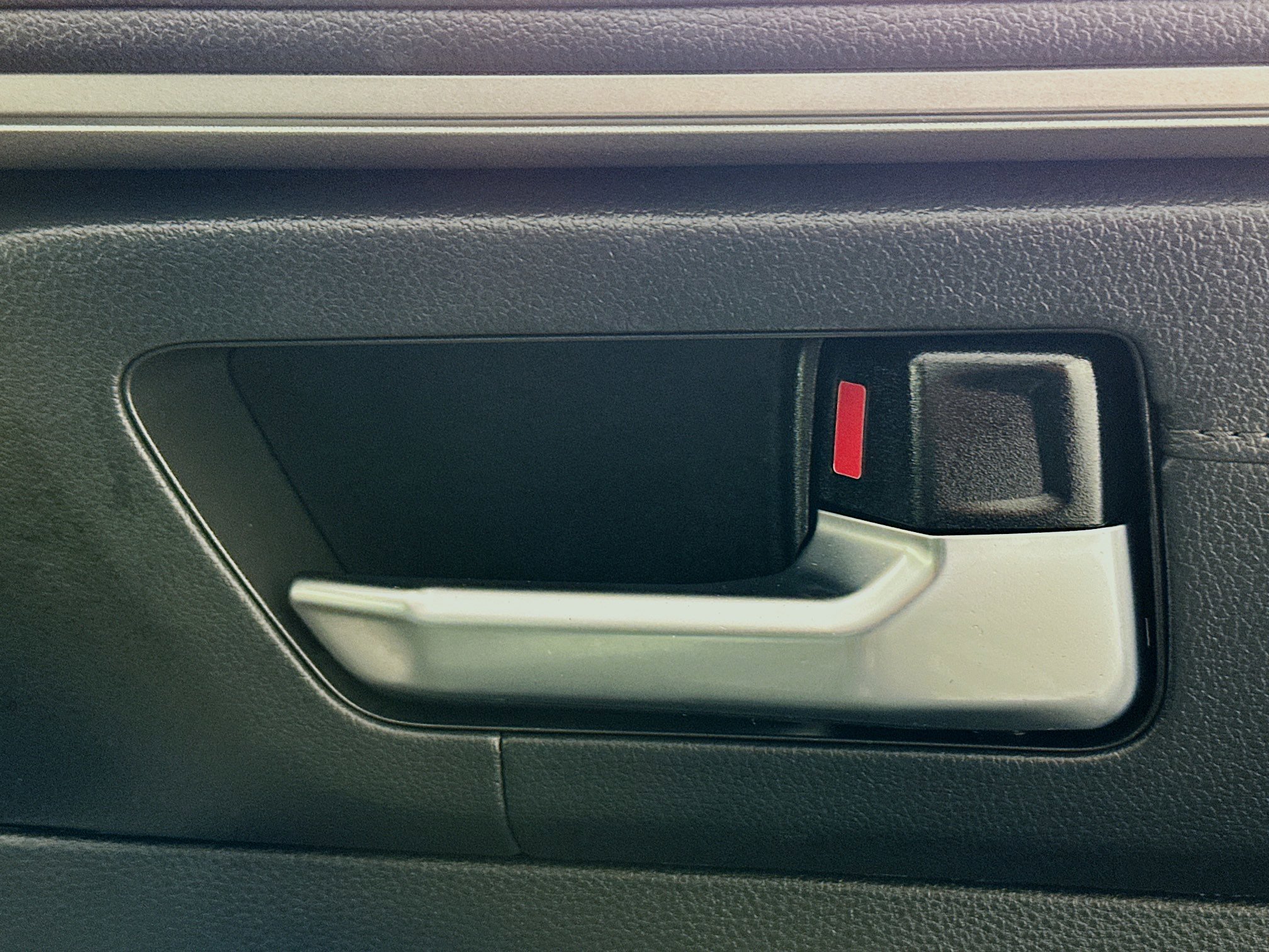 Used 2024 Toyota Sequoia Limited image 29