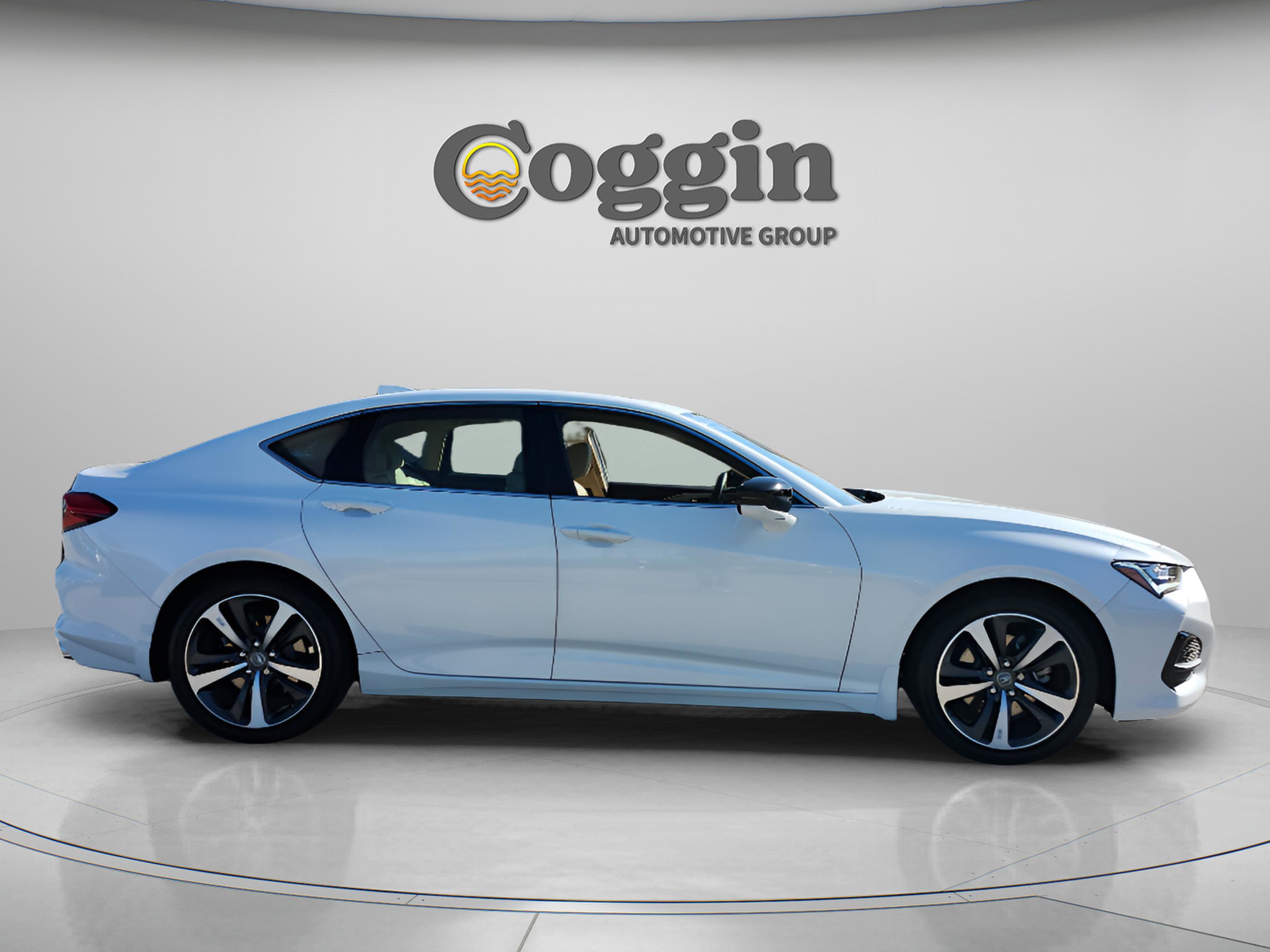 Certified 2025 Acura TLX w/ Technology Package image 7