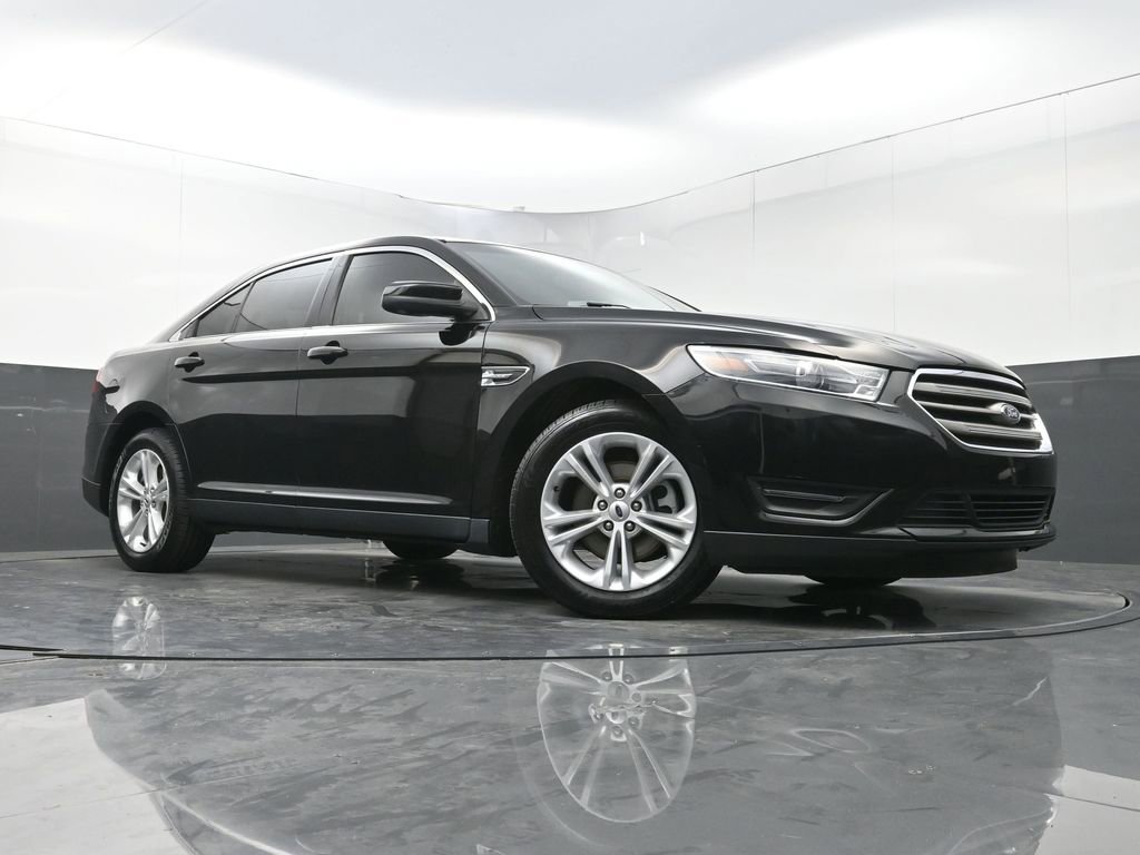 Used 2018 Ford Taurus SEL image 20