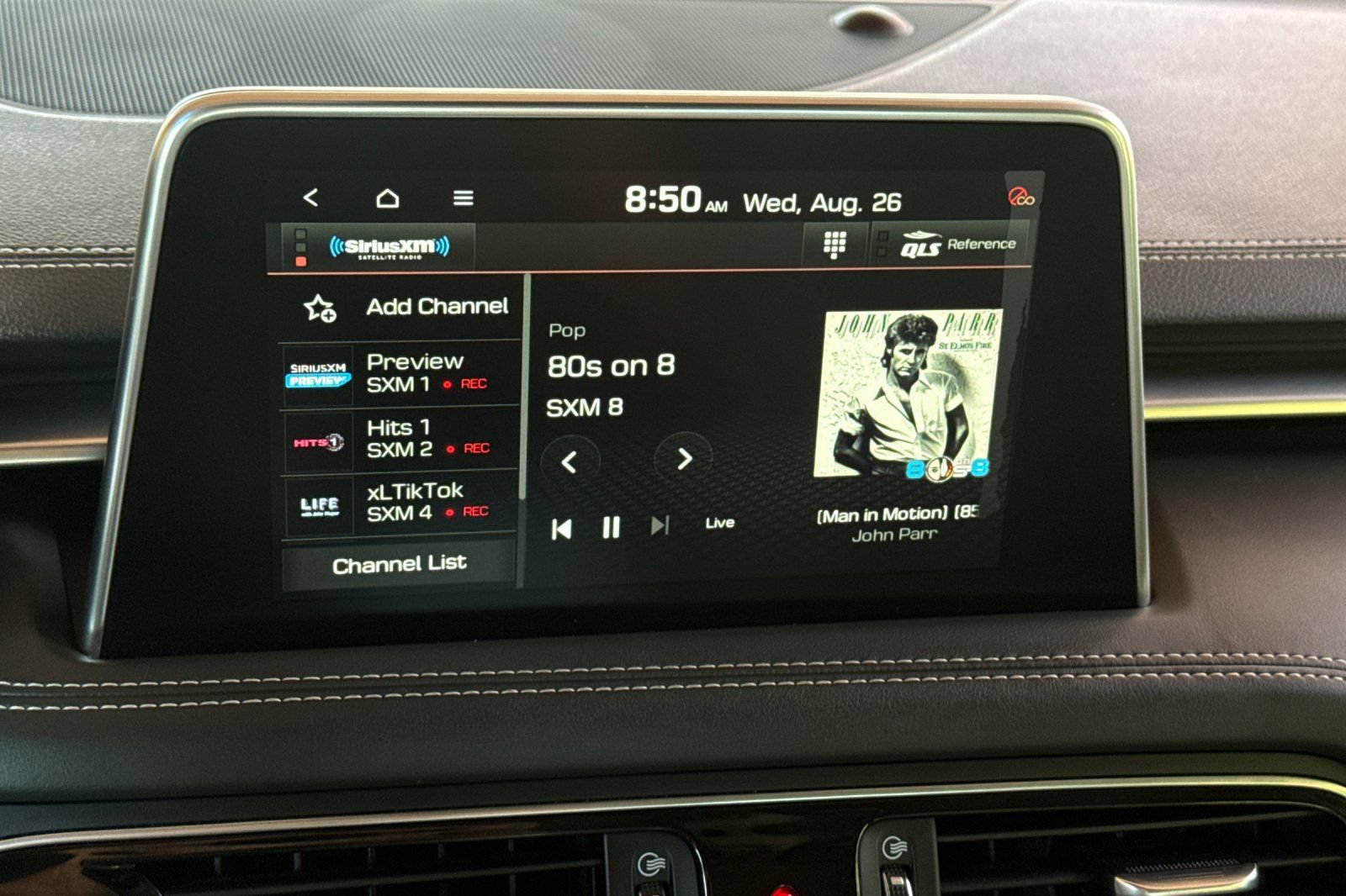Used 2019 Genesis G70 3.3T Design RWD image 25