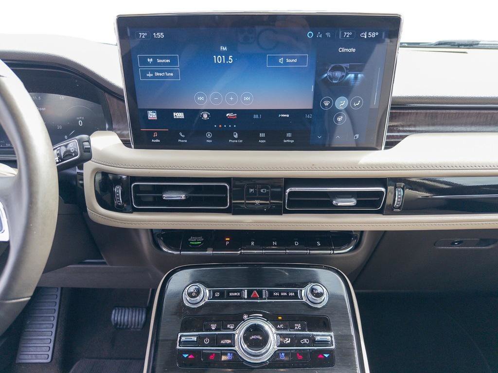 Used 2023 Lincoln Nautilus Reserve w/ Equipment Group 202A image 15