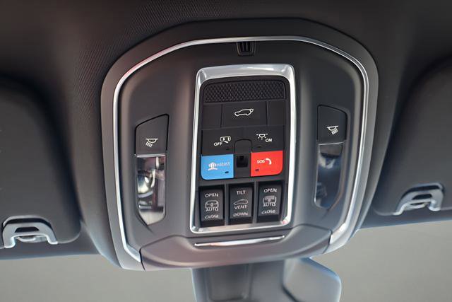 New 2026 Jeep Grand Wagoneer Limited image 30