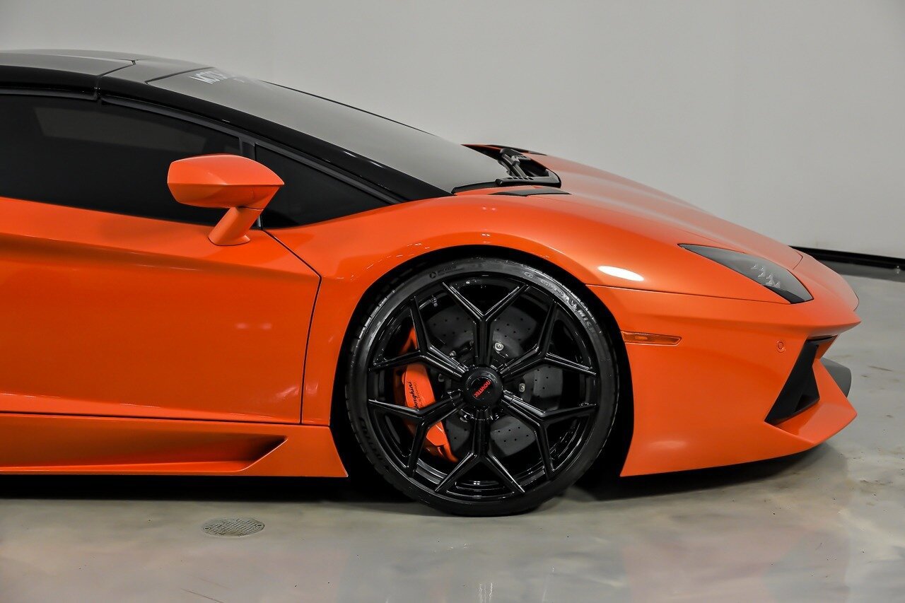 Used 2014 Lamborghini Aventador LP 700-4 image 16