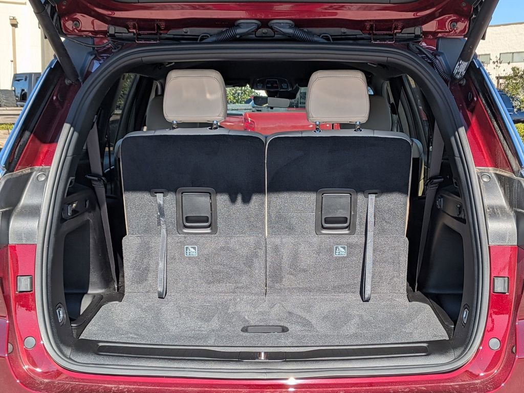 New 2025 Jeep Grand Cherokee L Limited image 31