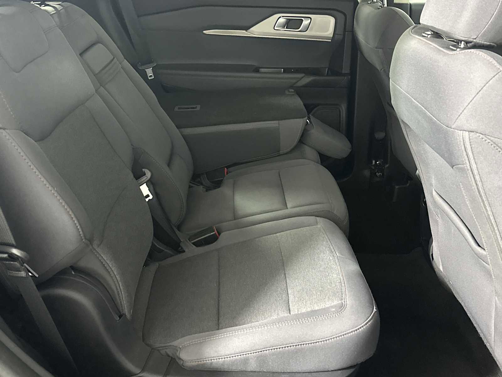 Used 2025 Ford Explorer Active image 15
