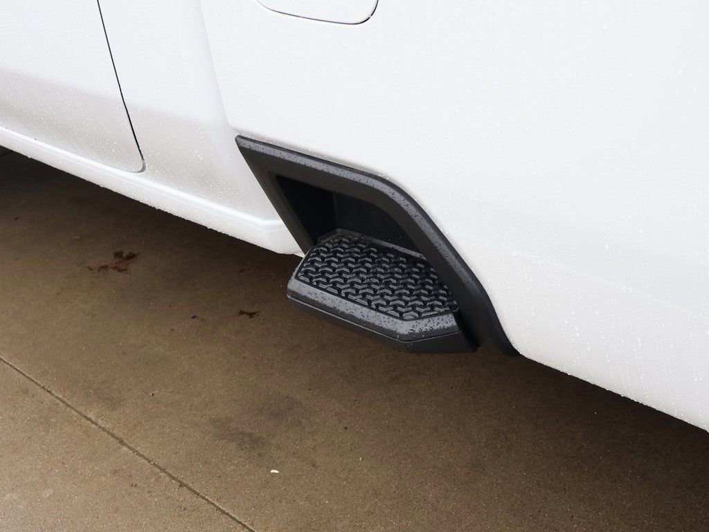 New 2025 GMC Sierra 2500 Pro image 10