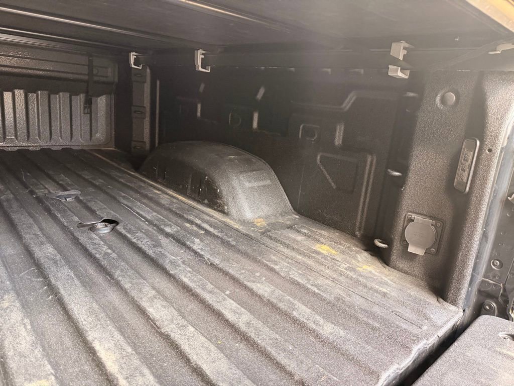 Used 2024 GMC Sierra 2500 AT4 w/ AT4 Premium Plus Package image 9