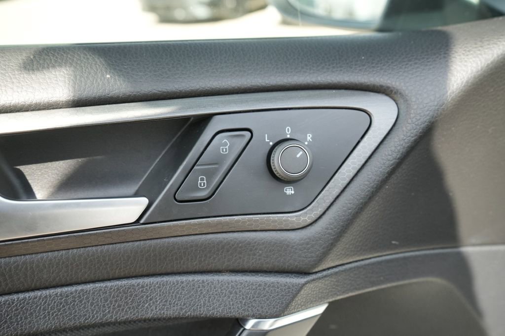 Used 2021 Volkswagen GTI S image 25