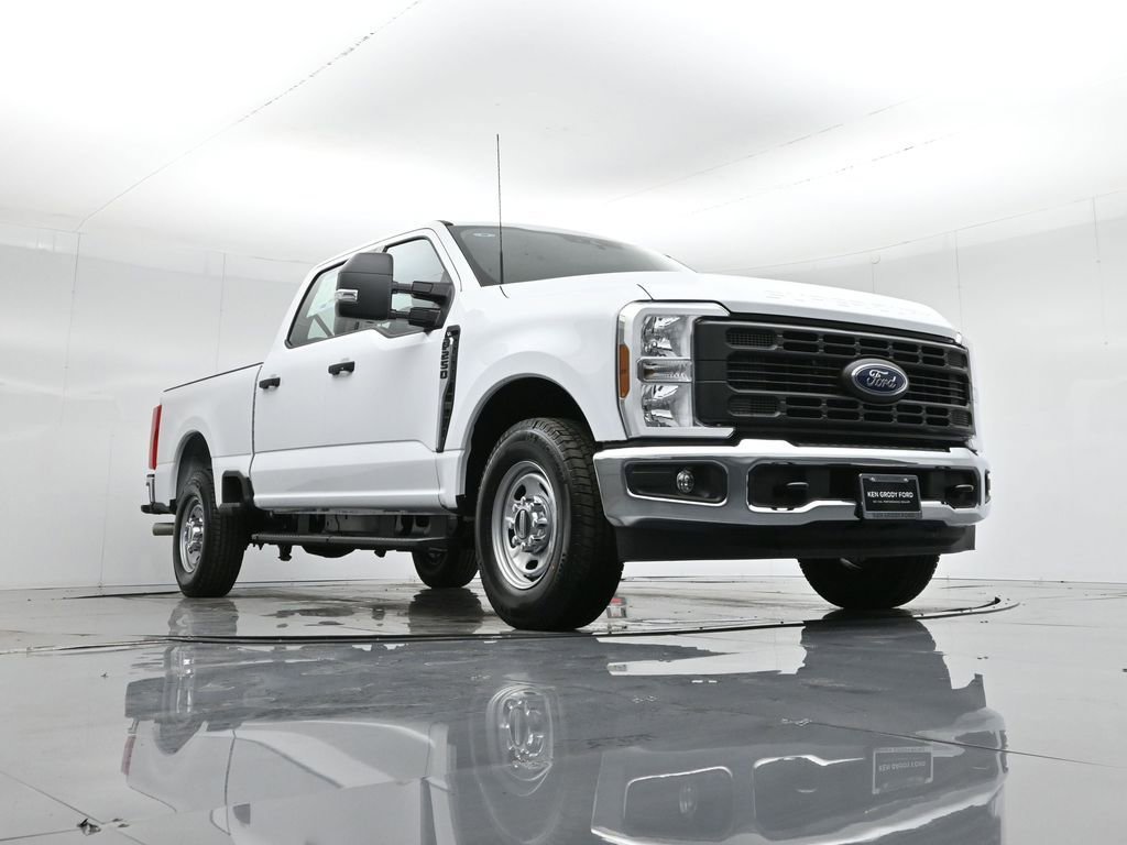 New 2026 Ford F250 XL w/ XL Chrome Package image 30