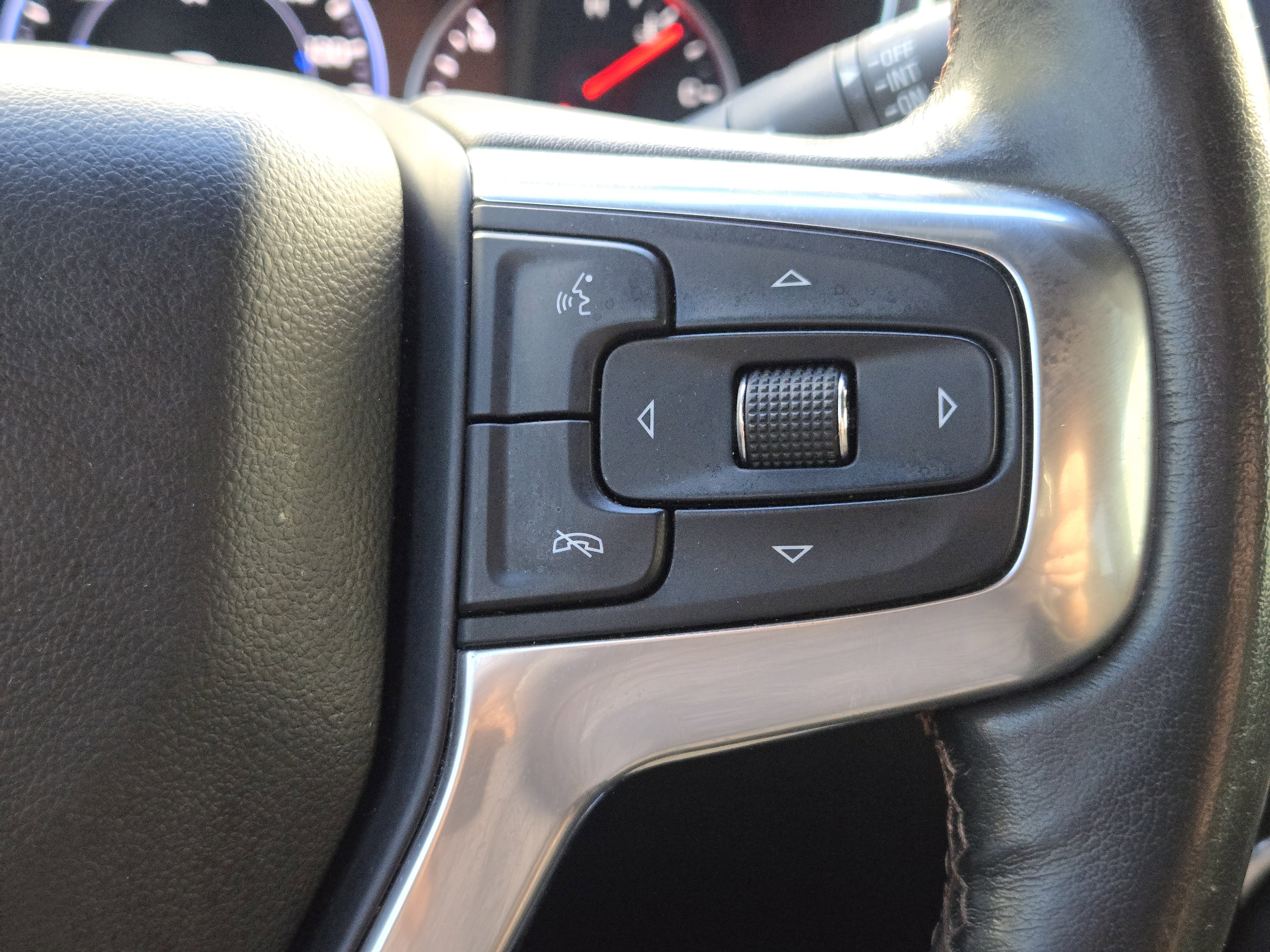 Used 2020 Chevrolet Blazer Premier w/ Driver Confidence II Package image 32