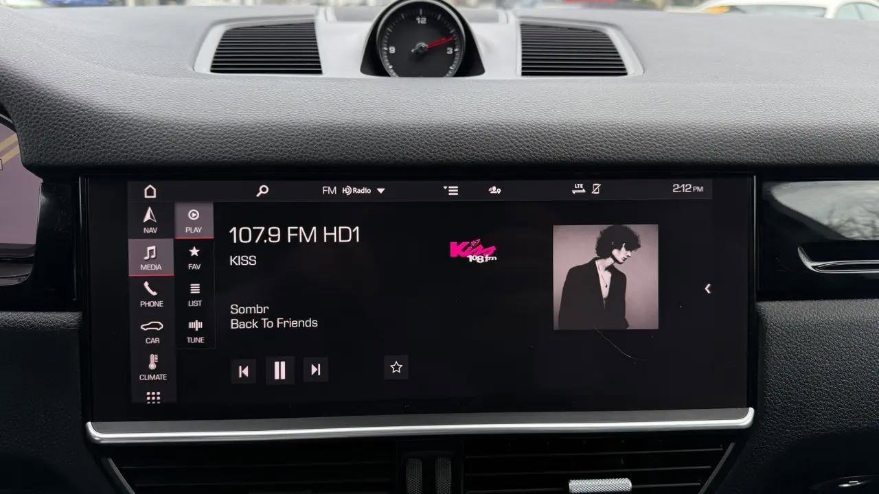 Used 2021 Porsche Cayenne image 35