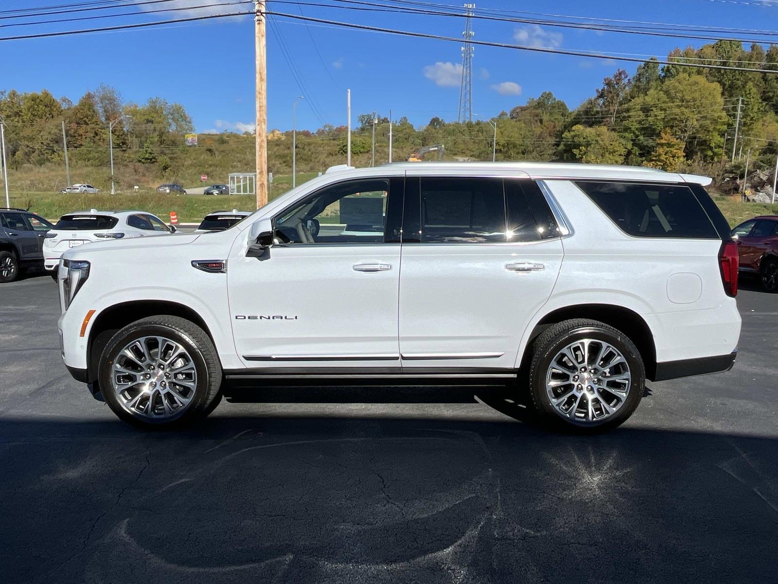 New 2026 GMC Yukon Denali w/ Denali Reserve Package image 7